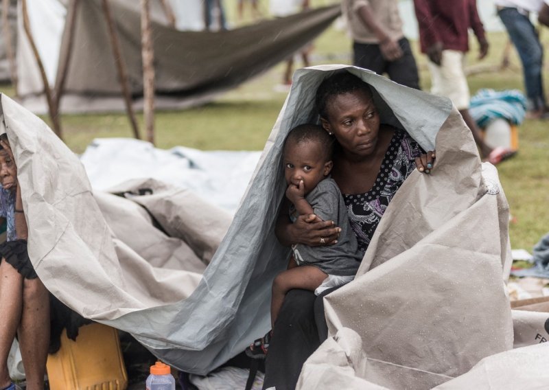 [VIDEO/FOTO] Nakon potresa Haiti zadesile tropska oluja i poplave: 'Nemamo liječnika, nemamo hrane'