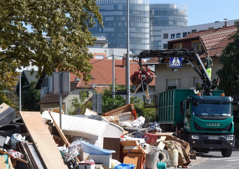 Zagreb se napokon oslobađa smeća, Čistoća se pohvalila: Prazne se reciklažna dvorišta i odvozi glomazni otpad s ulica