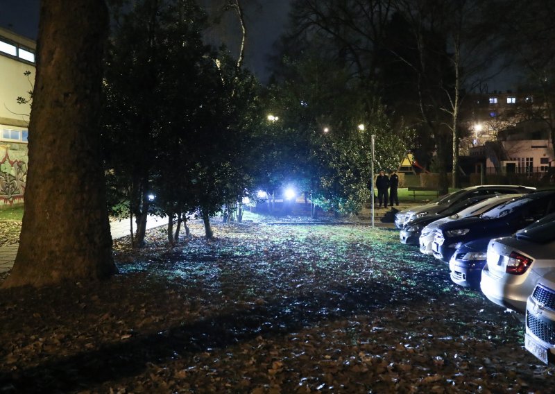 Tko je 22-godišnjak koji je nasamario policiju i u lisicama zbrisao iz marice usred Zagreba?