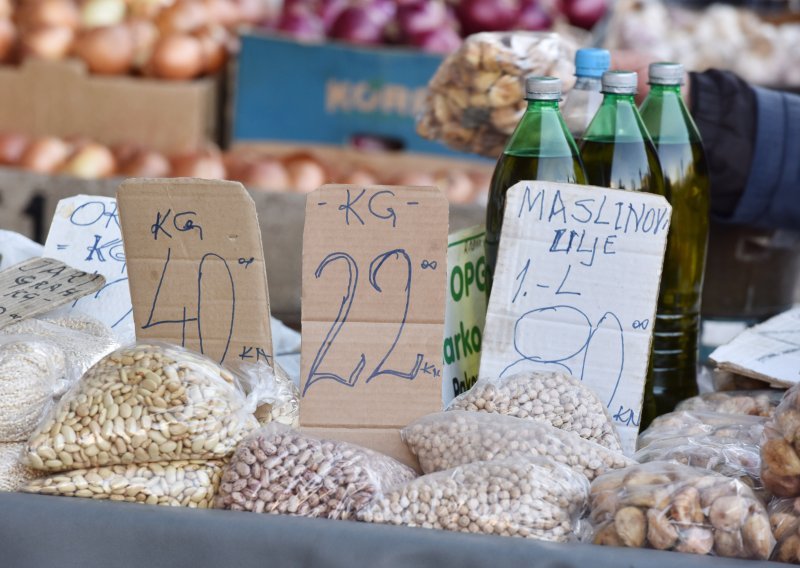 Za sve je kriva suša: Urod graha s dvije tone pao na stotinjak kilograma po hektaru, cijene idu i do 40 kuna