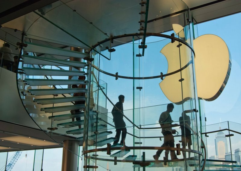Apple opet odgodio povratak u urede, od kuće se radi sve do iduće godine