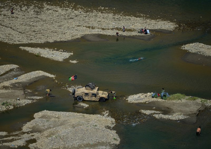 Vode se žestoke borbe za dolinu Pandžšir: Talibani tvrde da kontroliraju dio teritorija