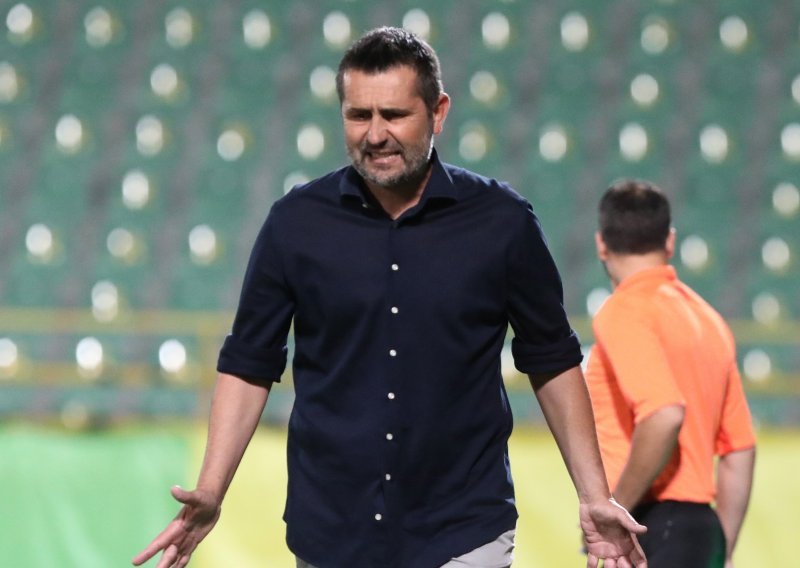 [FOTO/VIDEO] Nenad Bjelica iskreno progovorio o šokantnom porazu protiv Istre 1961 samo tjedan dana pred derbi s Dinamom