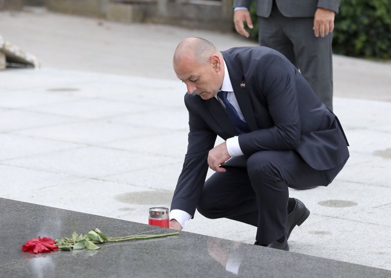 [VIDEO/FOTO] Medved otkrio što misli o potpunoj zabrani pozdrava 'za dom spremni'