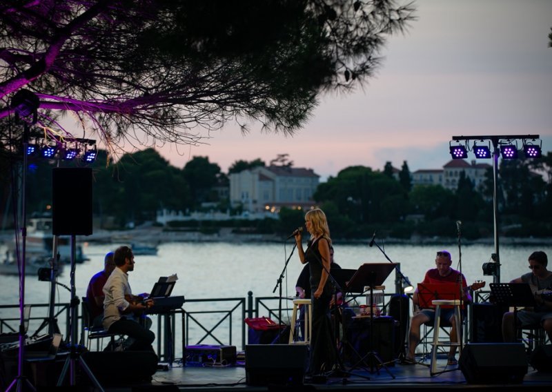 Rovinj Art&More pripremio večer za pamćenje i okupio brojna poznata lica