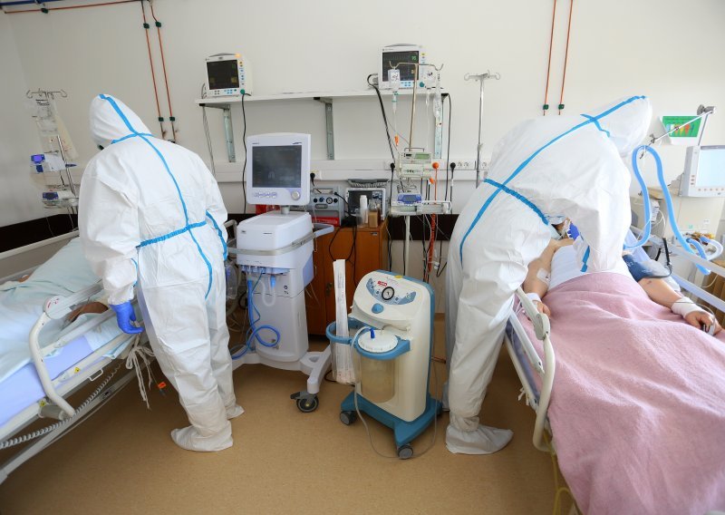 U KBC-u Split na respirator je priključen svaki peti covid pacijent