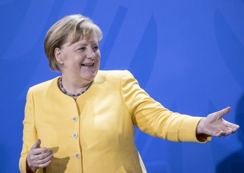 [FOTO] Čime će se Angela Merkel baviti u mirovini? Čeka ju 15 tisuća eura mirovine, čitat će, kuhati i baviti se onime što je stvarno zanima: Mislim da će mi se to jako svidjeti