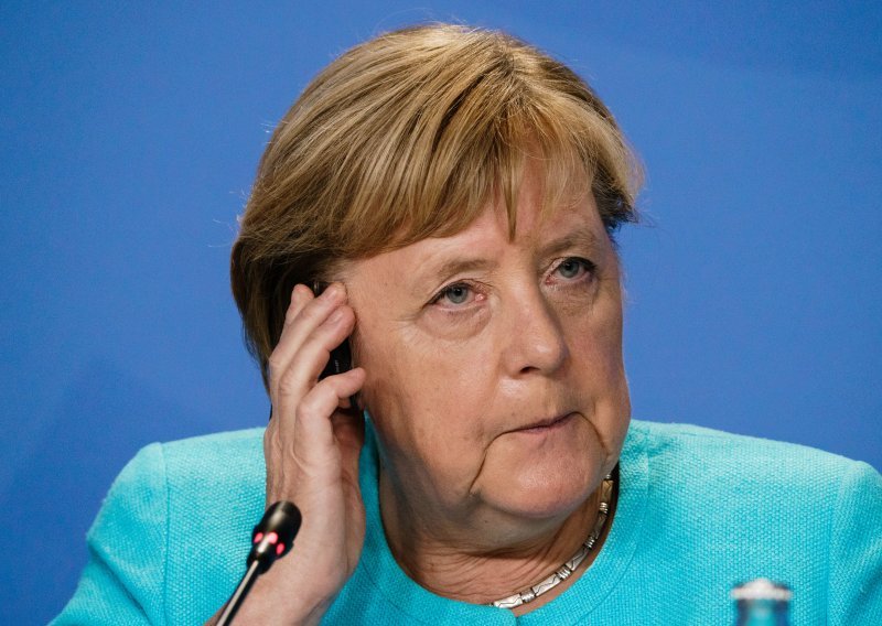 Merkel apelira da se iskoristi tjedan besplatnog cijepljenja protiv covida