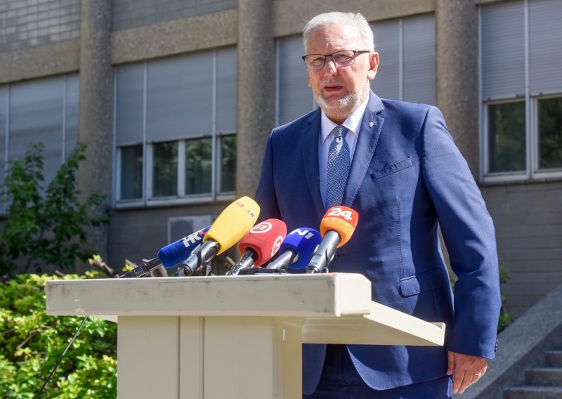 Božinović: 'Neće biti novog lockdowna, niti će biti policijskog sata, iako se ovaj virus neće tako lako iskorijeniti'
