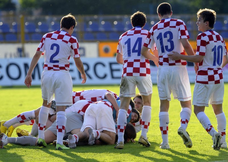 U19 reprezentacija u skupini smrti