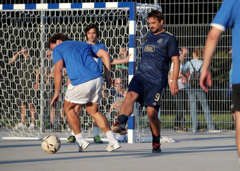 [FOTO] Dinamove legende predvođene Nikom Kranjčarom uveličale kvartovski turnir u čast legendarnog Cice Kranjčara