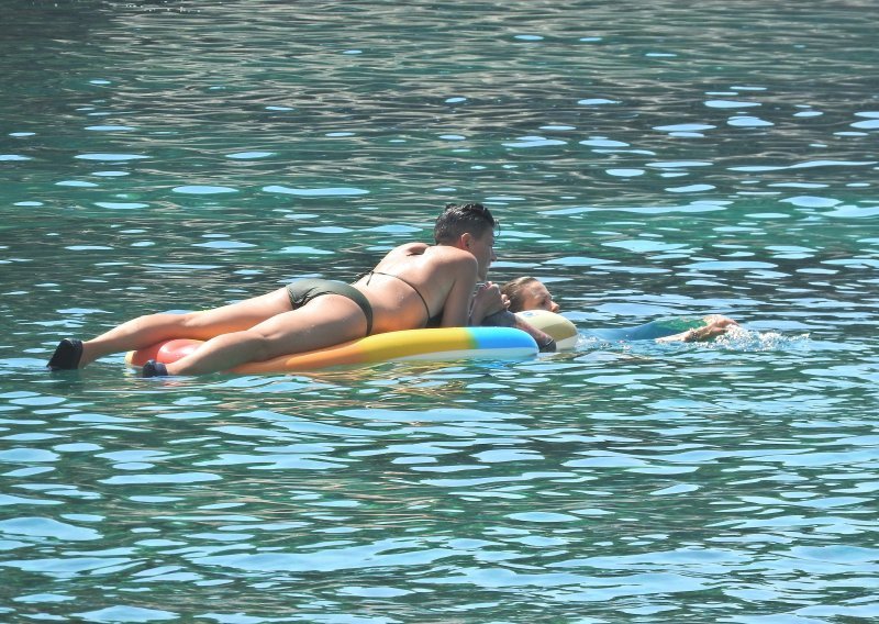 Opet se može kupati na plaži Ispod zidina u Korčuli; više nema fekalija