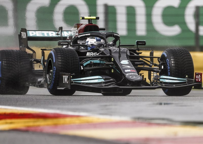 Lewis Hamilton ostaje bez čovjeka koji mu je pet godina čuvao leđa, a zna se i ime vozača koji bi ga trebao zamijeniti