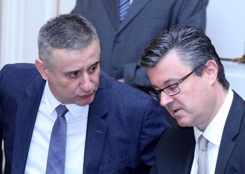 'Iako je Orešković sam donio odluku, ima našu potporu'