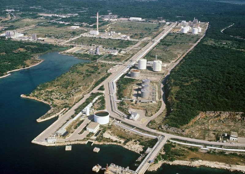 Slovenija zainteresirana za LNG terminal na Krku