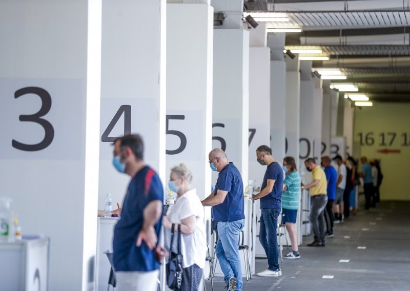 'Treća doza cjepiva protiv covida nije opravdana, treba razvijati cjepiva za nove sojeve koji dolaze'