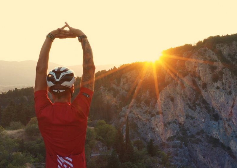 Poslali smo biciklista na turu po Biokovu. Provjerite je li ovo najbolji način da se dokopate trenutačno najpoželjnije turističke destinacije u zemlji!