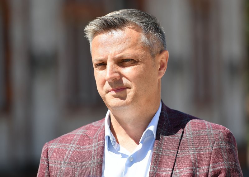 Mandatno-imunitetno povjerenstvo skinulo imunitet Stjepanu Kovaču (SDP)