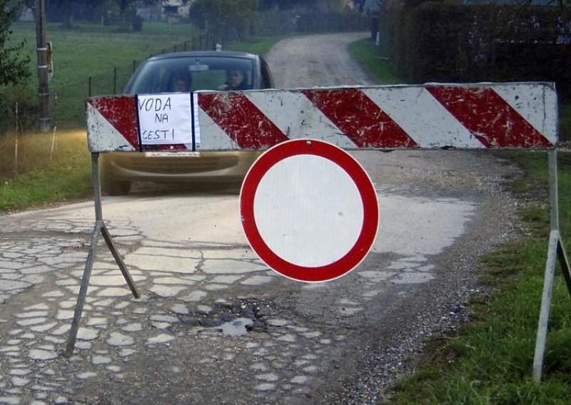 Zatvorena cesta Donja Dubrava - Koprivnica