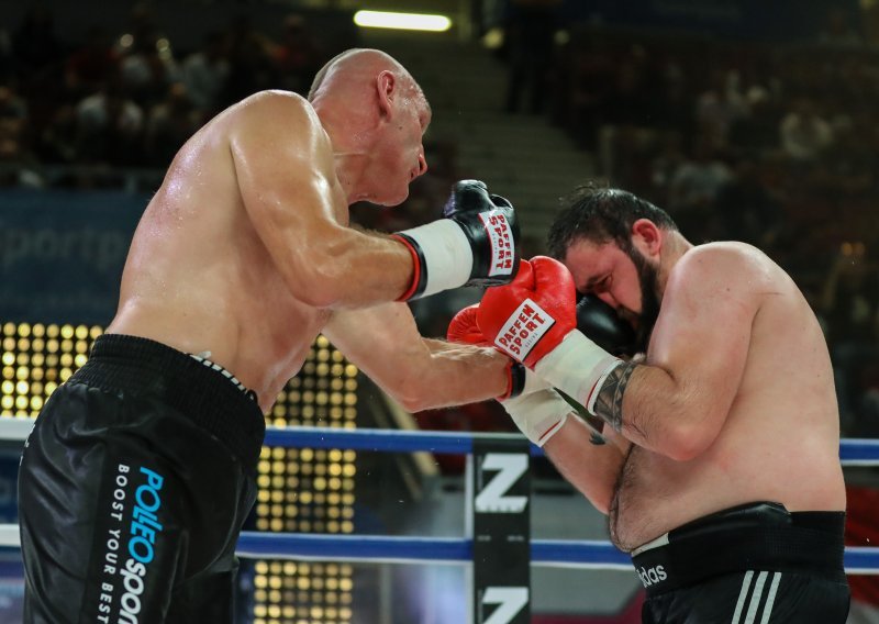 [FOTO] Željko Mavrović posve iskreno objasnio nam koji mu je najveći motiv za ponovni ulazak u ring, a samim time odgovorio je i na Babićeve prozivke