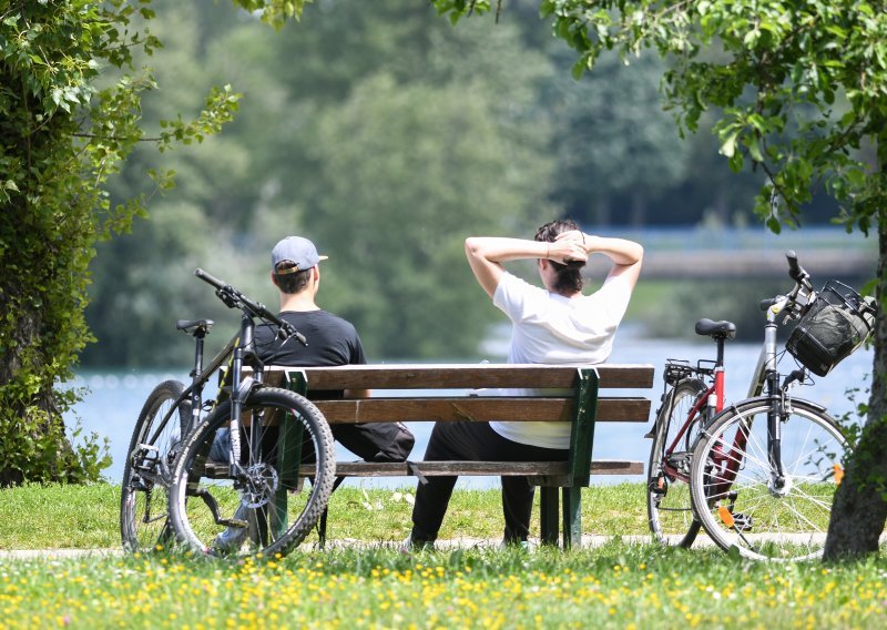 I danas u većem dijelu zemlje sunčano, gotovo i  bez vjetra