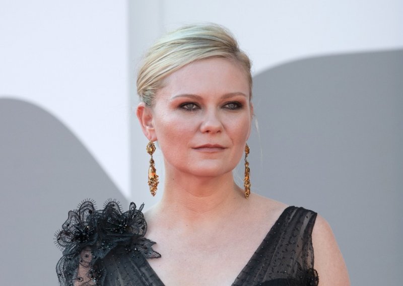 Kirsten Dunst obznanila da je prije četiri mjeseca rodila drugog sina