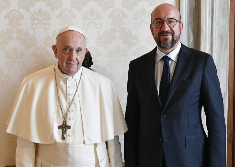 Papa i Charles Michel razgovarali o afganistanskim izbjeglicama