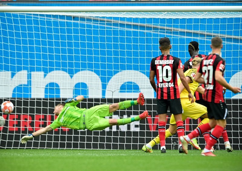 [FOTO] Kakva utakmica u Leverkusenu; palo sedam golova, domaćin tri puta vodio pa izgubio sve, a čovjek odluke bio je Erling Haaland