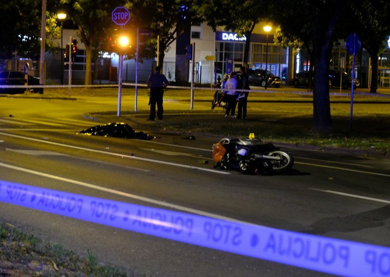 U teškoj prometnoj nesreći u Zagrebu poginuo motociklist