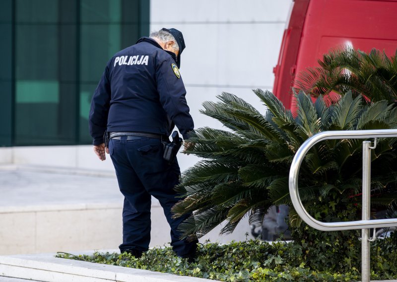 Sukob više osoba u centru Splita rezultirao uhićenjem i teškim tjelesnim ozljedama