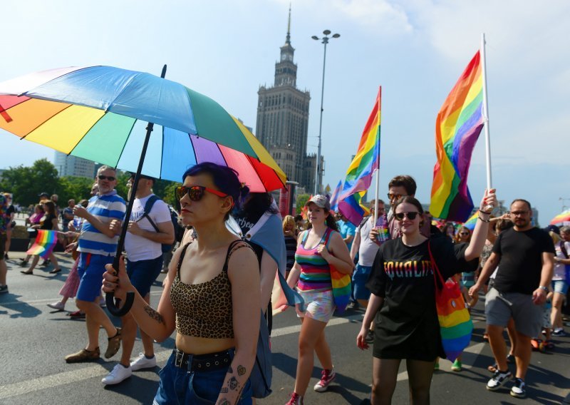 Europski parlament traži priznanje istospolnih brakova u cijeloj EU; evo kako su glasali hrvatski zastupnici