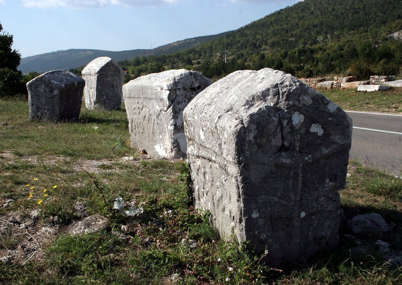 Ministarstvo kulture financirat će zaštitu lokaliteta sa stećcima