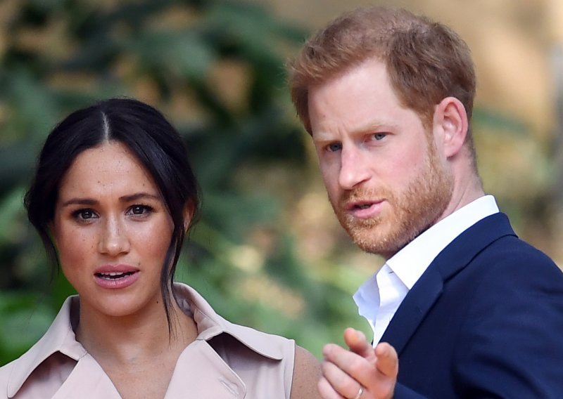 Magazin Time Meghan i Harryja proglasili ikonama 2021., a mnogi ih ismijavaju: 'Užasno su fotošopirani'