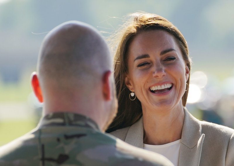 Zbog ovih fotografija Kate Middleton nitko ne bi pomislio da je ona buduća britanska kraljica