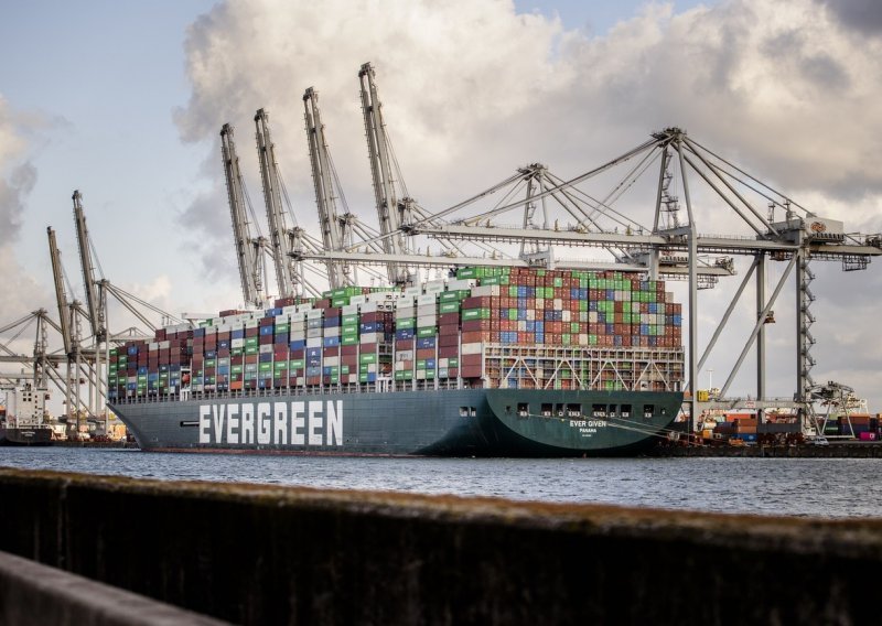 Kriza na vidiku: Zašto ni najveći brodovi na svijetu ne mogu riješiti globalnu nestašicu roba