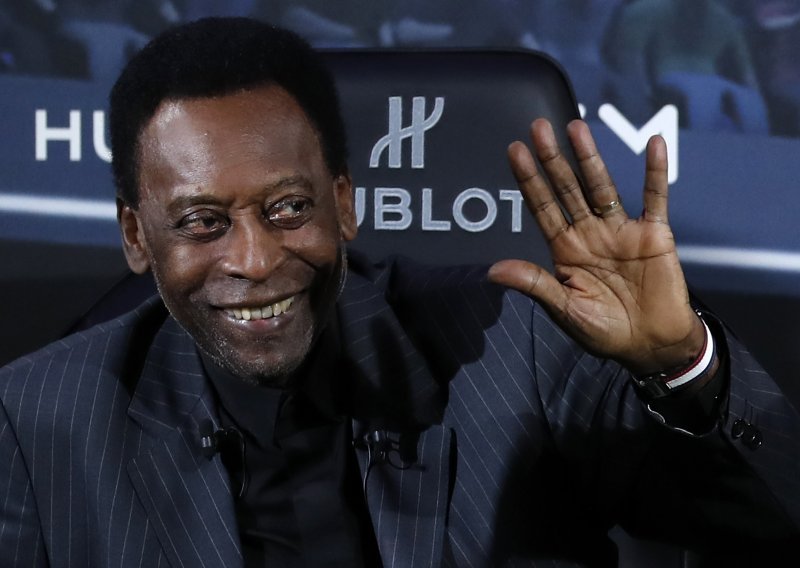 Pele izašao iz bolnice nakon operacije tumora; brazilska legenda poslala poruku navijačima i otkrila kako je prošla borba sa zloćudnom bolešću