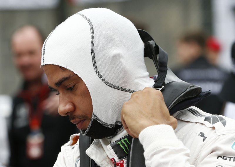Hamilton okrenuo Formulu 1 naglavačke pa postao svoj najveći neprijatelj