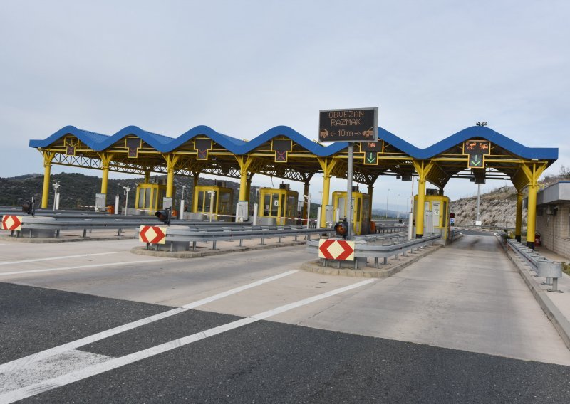 Zbog prometne nesreće na dijelu A1 ograničenje brzine, očekuju se i gužve u Zagrebu