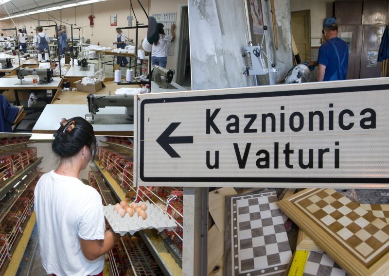 Zatvorski biznis u Hrvatskoj: Čak trećina zatvorenika radi – jedni u kamenolomu, drugi tapeciraju namještaj, treći uzgajaju crne svinje… Znate li kolike su im plaće i koliko država zaradi na njima?