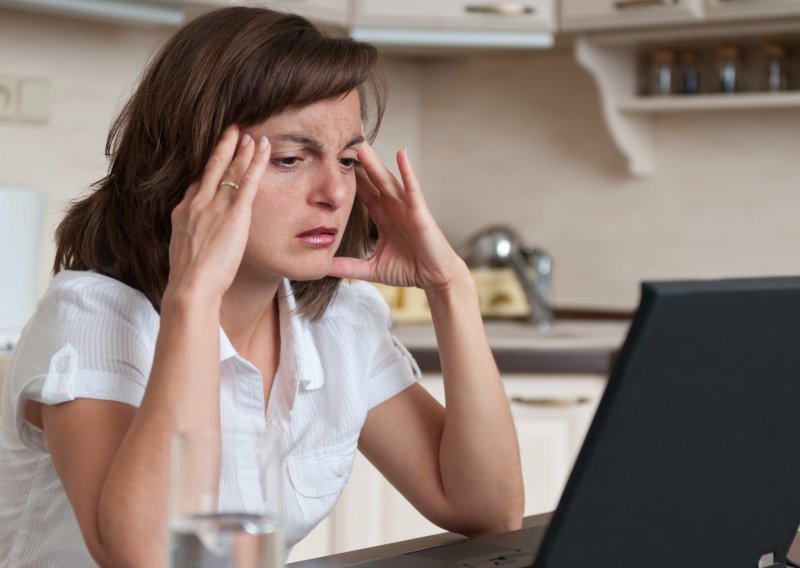 Osobama koje pate od migrene rad od kuće smanjuje njeno trajanje i intenzitet