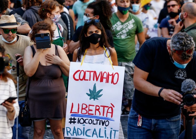 Za tjedan dana - pola milijuna potpisa: Talijani idu na referendum o legalizaciji marihuane