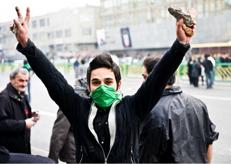 Oporba se pokušava okupiti u Teheranu