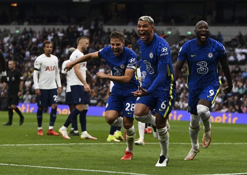 [FOTO] Mateo Kovačić asistent u velikoj pobjedi Chelseaja u derbiju s Tottenhamom; Plavci zasjeli na vrh tablice