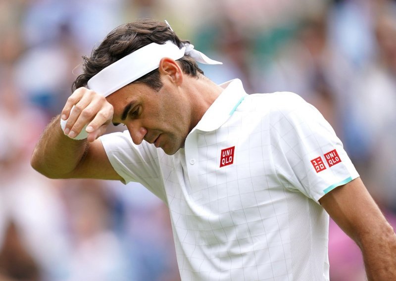 Roger Federer oglasio se nakon još jedne operacije koljena i zabrinuo milijune navijača: Situacija nije onakva kakvoj sam se nadao...