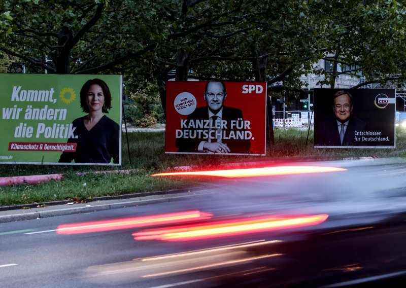 Nijemci na nikad neizvjesnijim izborima, čak pet stranaka konkurira za to da bude dio nove vlade, a glavno je pitanje - tko će naslijediti Angelu Merkel?