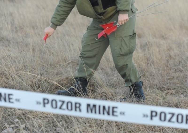 Jedan pirotehničar poginuo, a drugi teško ozlijeđen prilikom razminiranja