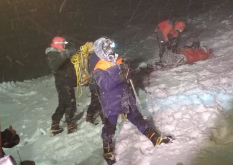 [FOTO/VIDEO] Petero poginulih u snježnoj oluji na Elbrusu