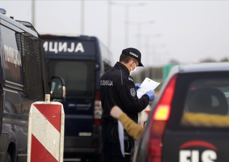 Autobus uletio na dječje igralište u Zemunu, ozlijeđeno petero djece i troje odraslih