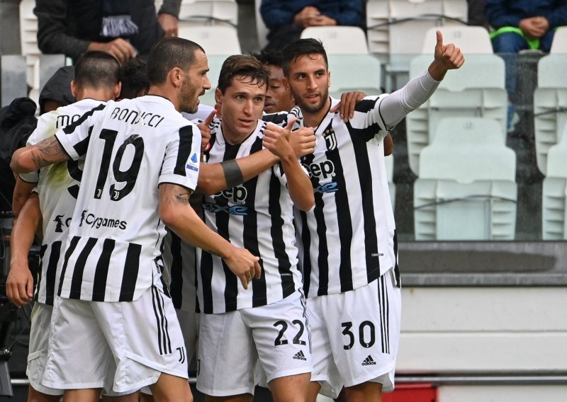 [FOTO] Juventus u golijadi svladao Sampdoriju, ali je strijelac prvog pogotka za 'Staru damu' napustio teren u suzama