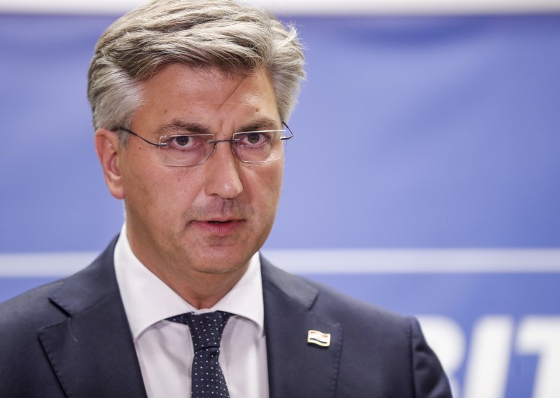 Plenković potvrdio: Ići će se u delimitiranje porodiljnih naknada